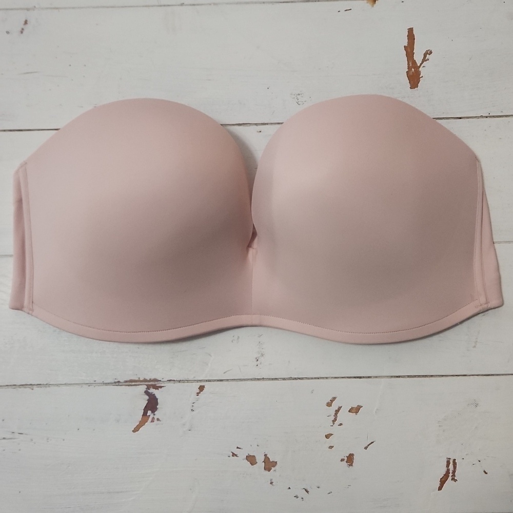 Delimira Strapless Bra NWT 42D Nude Color
